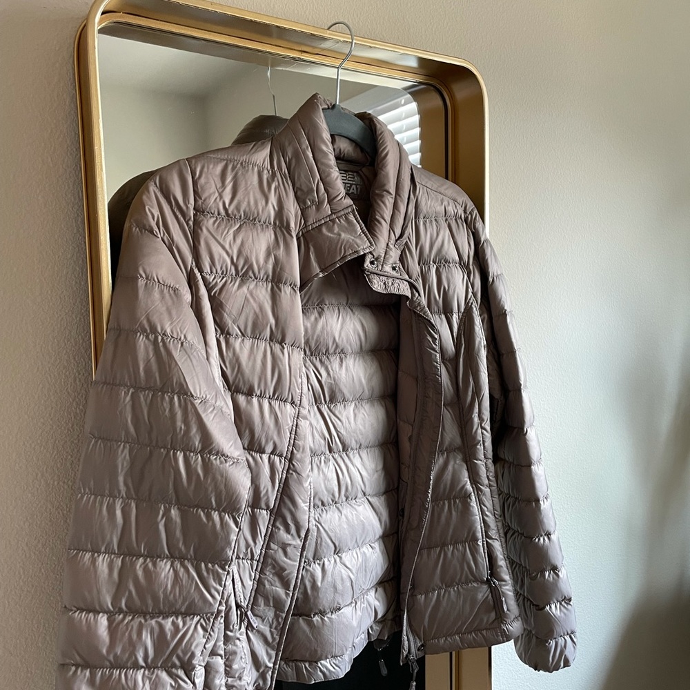 Puffer Jacket - image 5